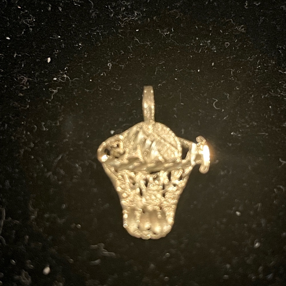 🏀🏀 Unique 14k Gold Diamond Cut Basketball & Hoop Pendant